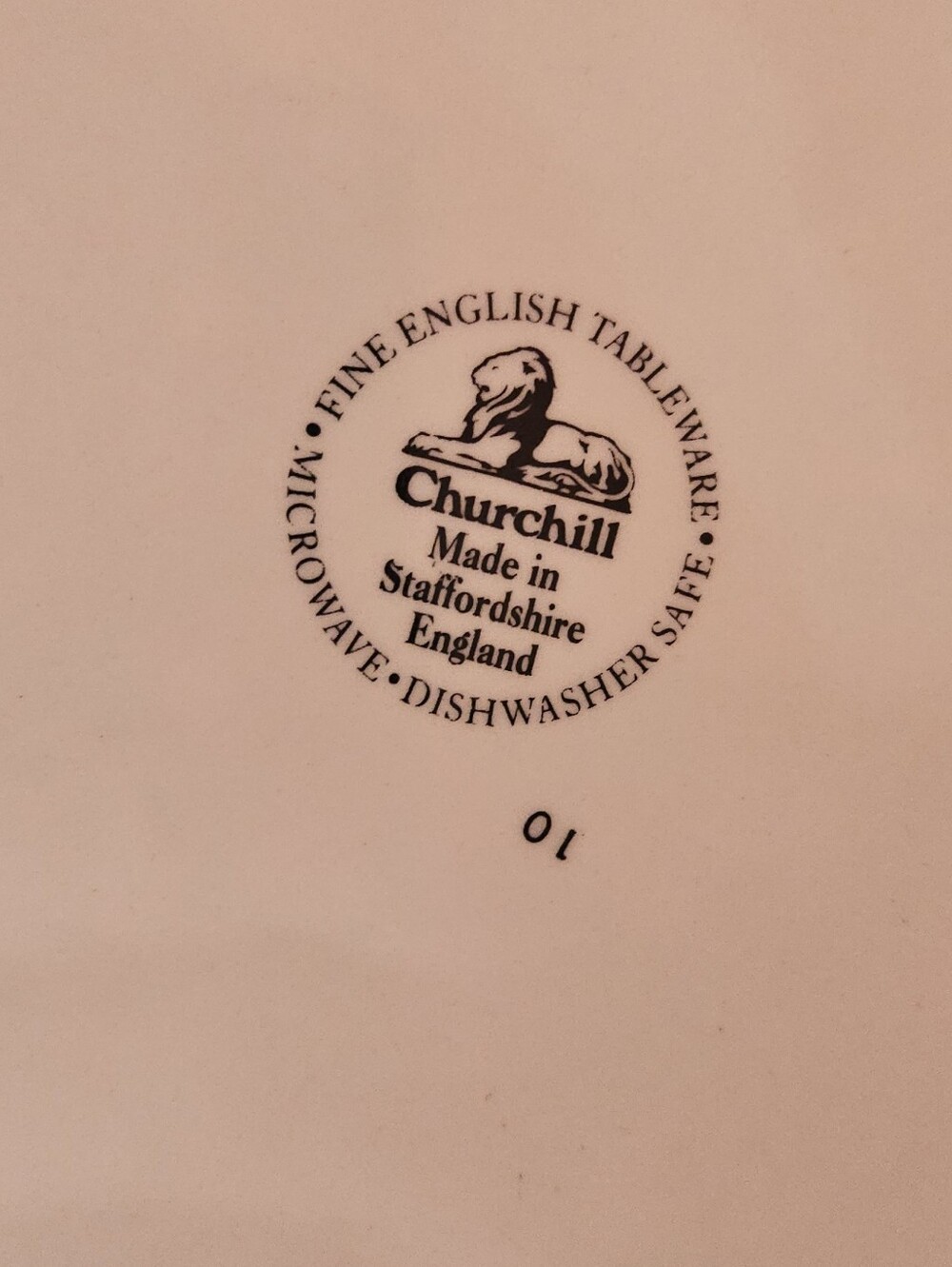 Churchill Blue Willow Soup Tureen - Picture 2 of 2